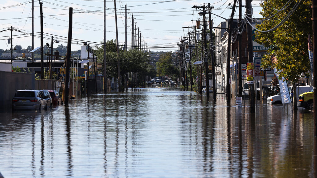 Flooding Amazing Destructive Power