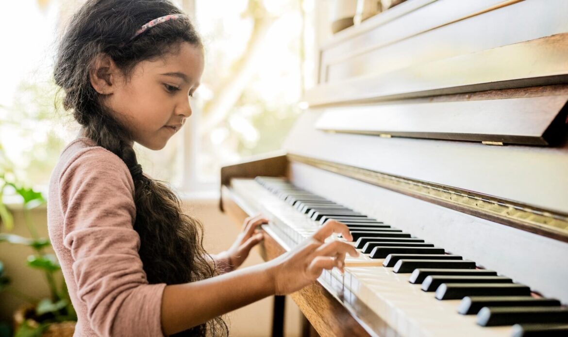 How to Choose the Right Music Class for Your Child: Tips for Parents